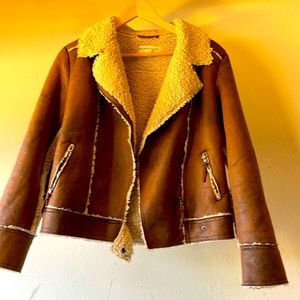 Brown and cream jacket really cool style